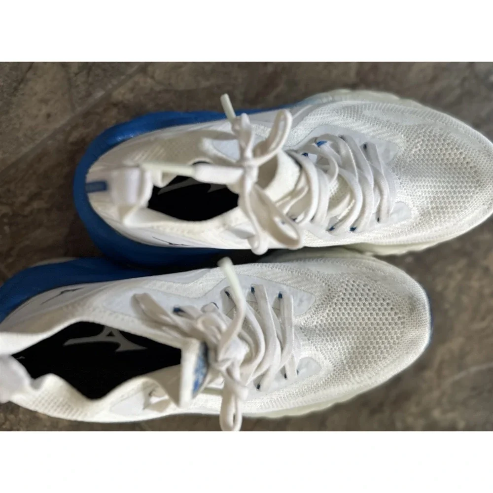 Mizuno Wave Neo Ultra Womens Running 7.5 White Cushioned Comfort Run Trainers‎